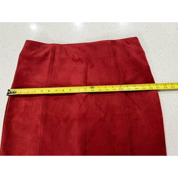 Andrew Marc New York Women’s Large Faux Suede Seamed Pencil Stretch Skirt Rust - Picture 6 of 10